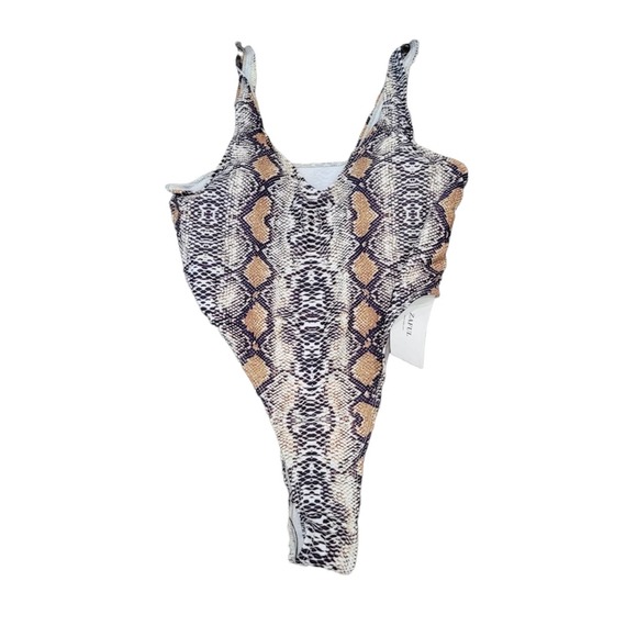 Zaful Other - Zaful nwt Womens size large one piece swimsuit
